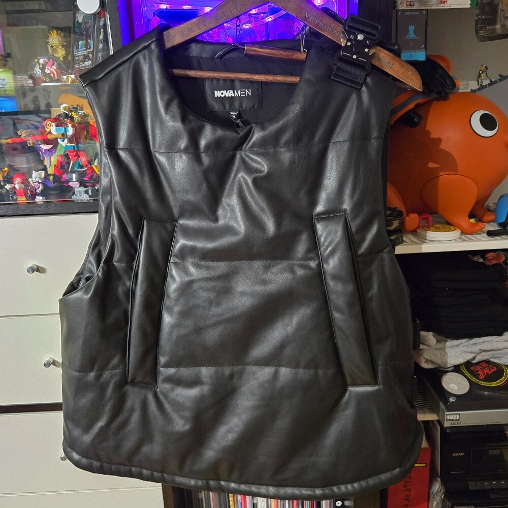 FashionNova Men’s faux leather puffer Vest - Size XL